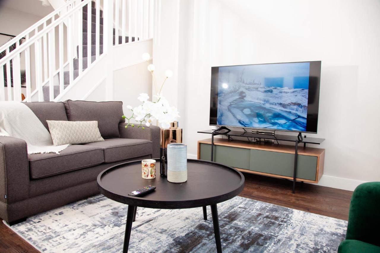 High Life Serviced Apartments - Old Town Суиндон Экстерьер фото